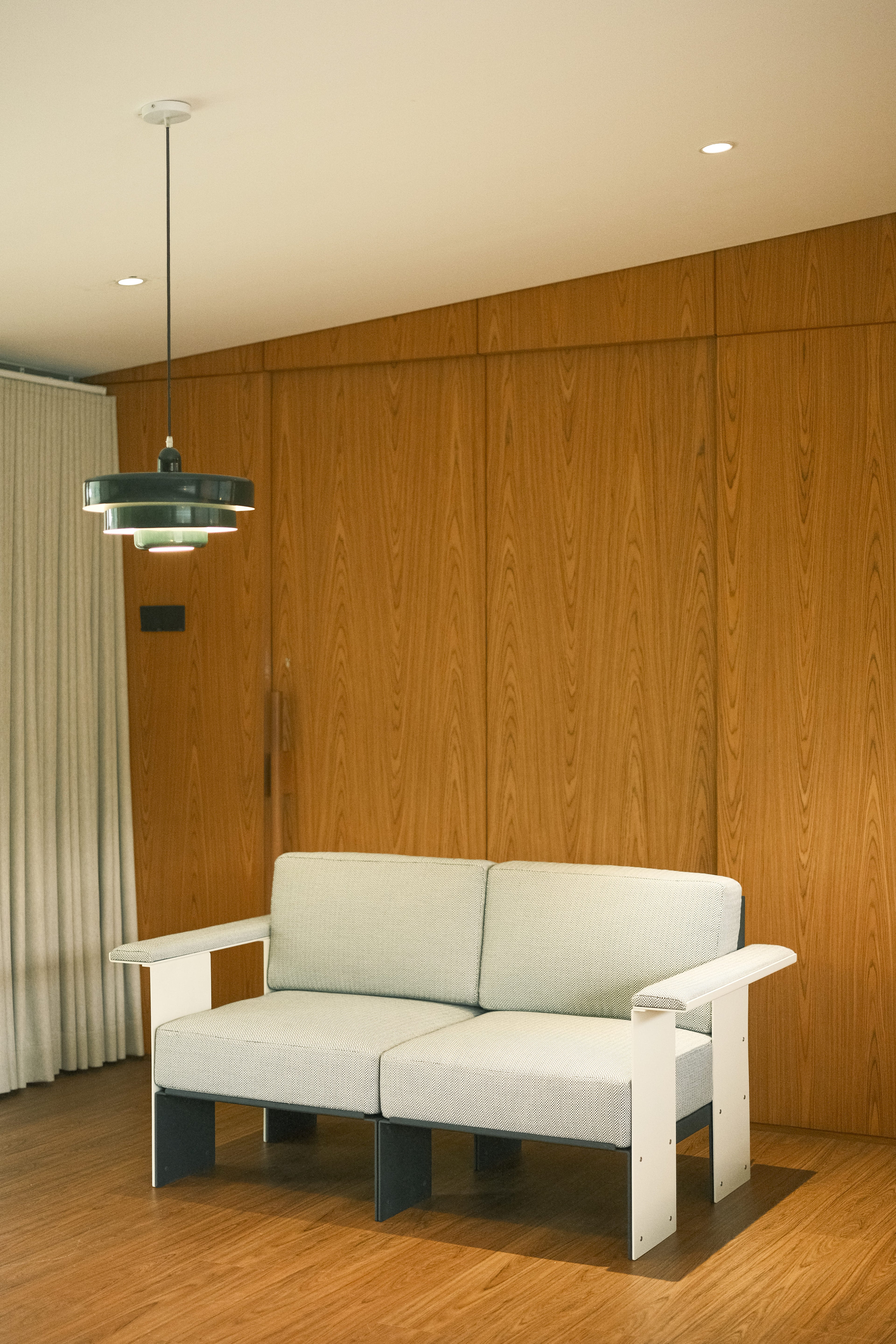The Double Sofa - White(Fabric)