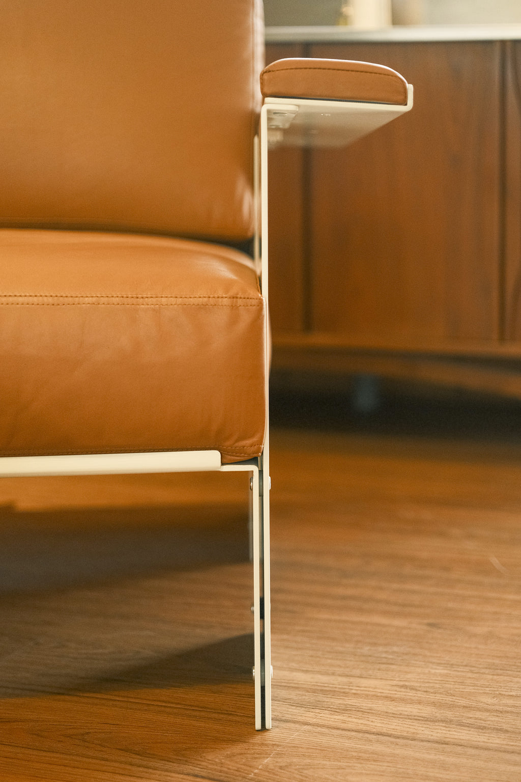 The Single Sofa - White, Leather(Light Brown)