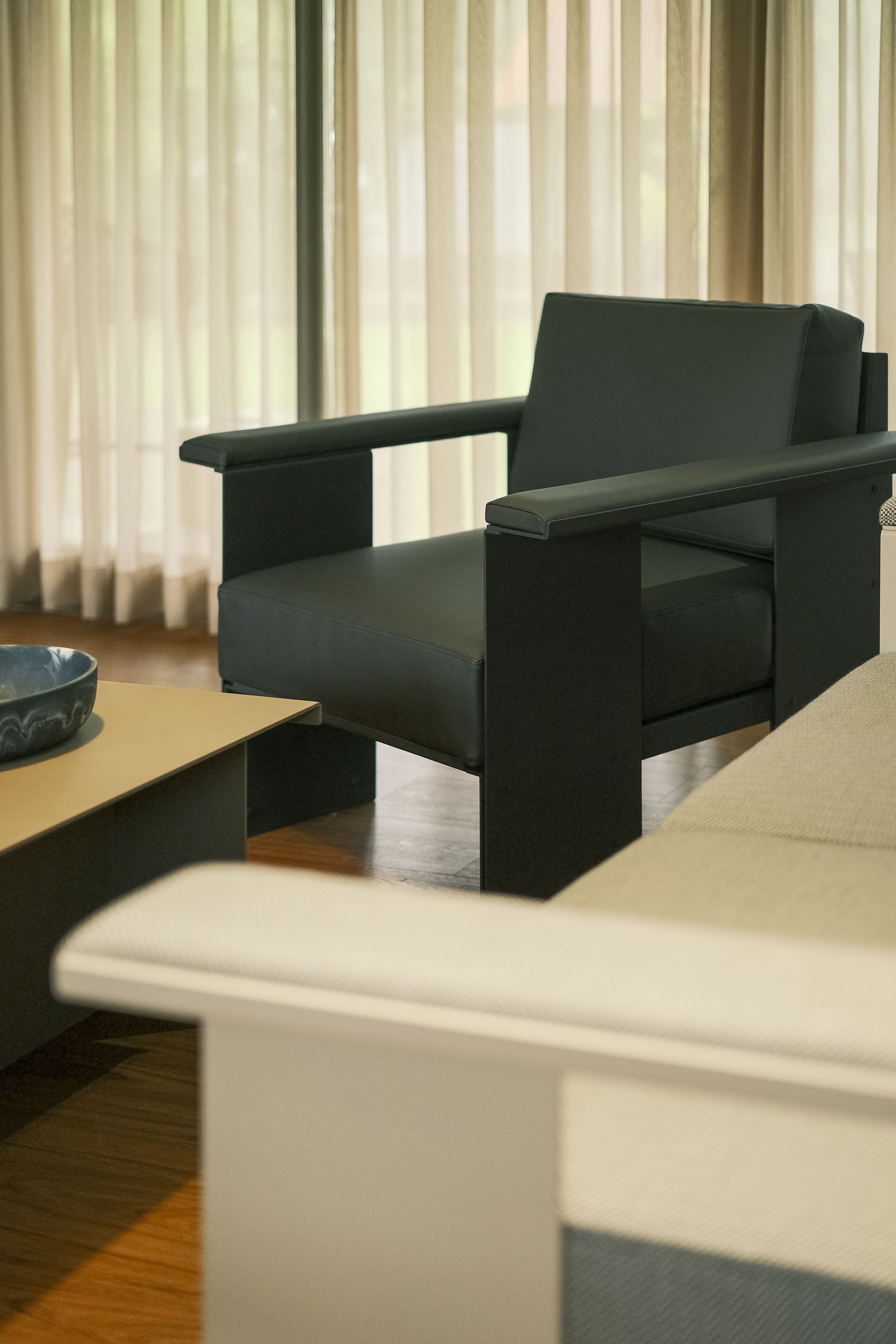 The Single Sofa - Black, Leather(Black)